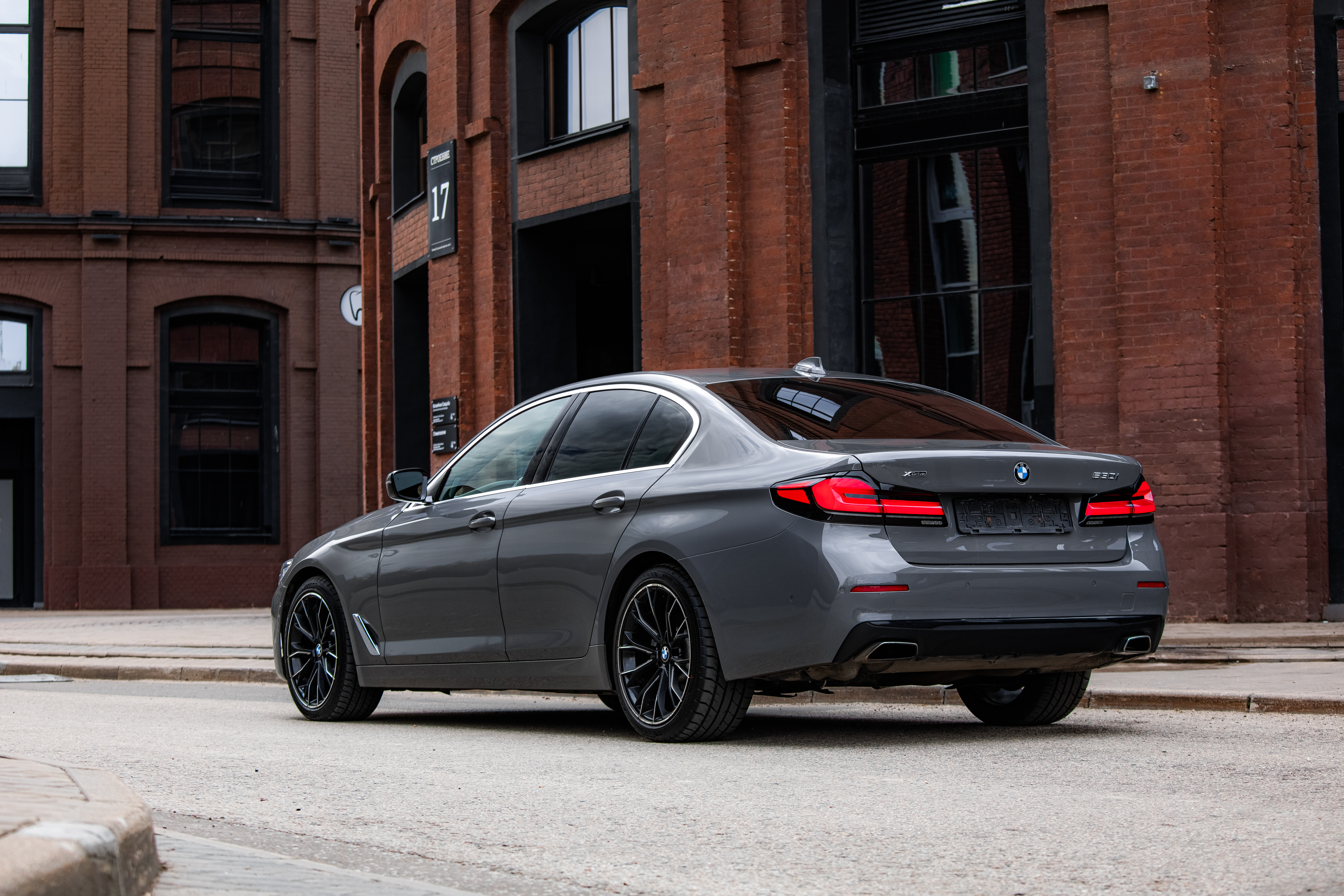Аренда BMW 530i xDrive в Москве — фото 16