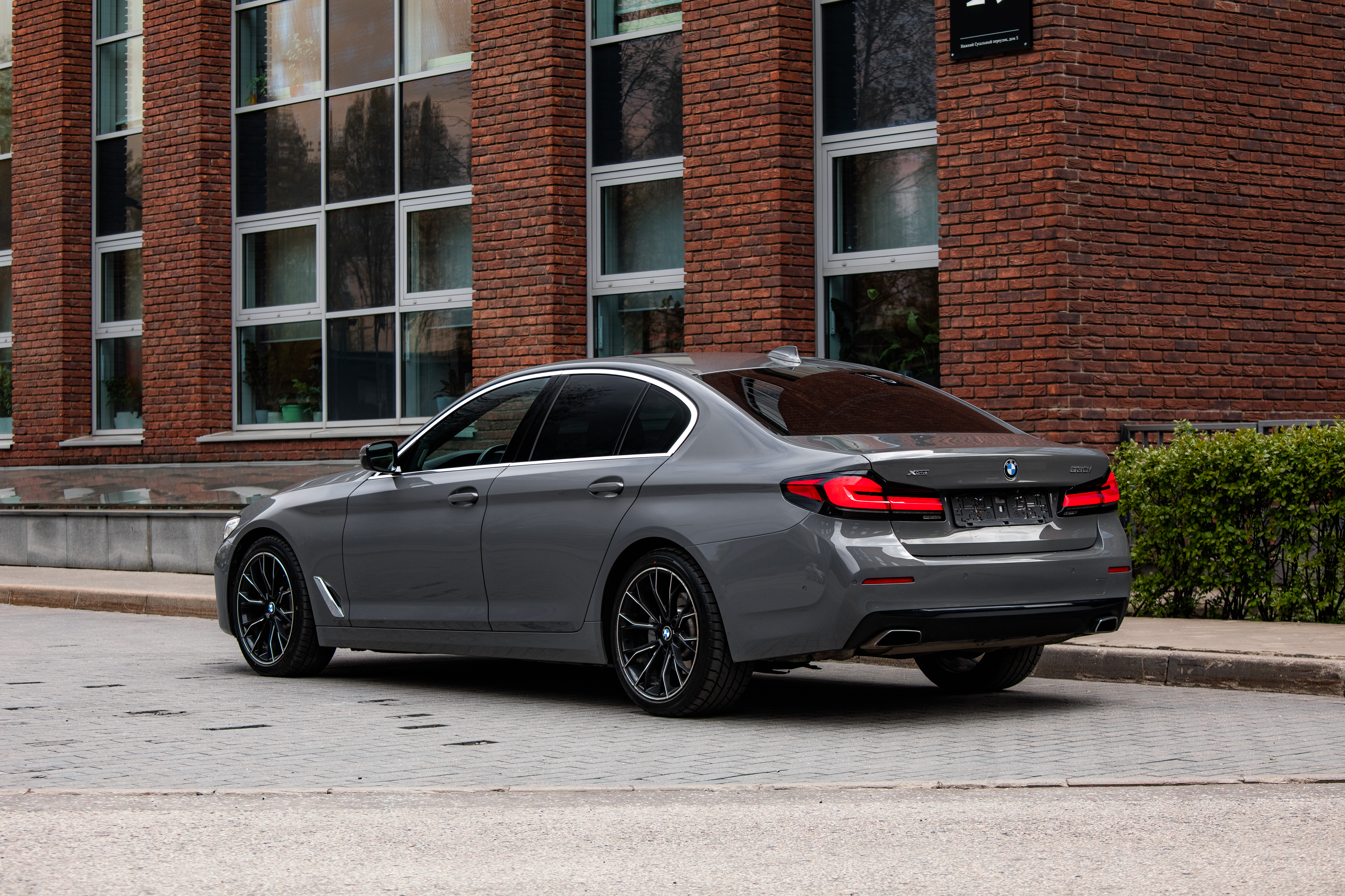 Аренда BMW 530i xDrive в Москве — фото 12